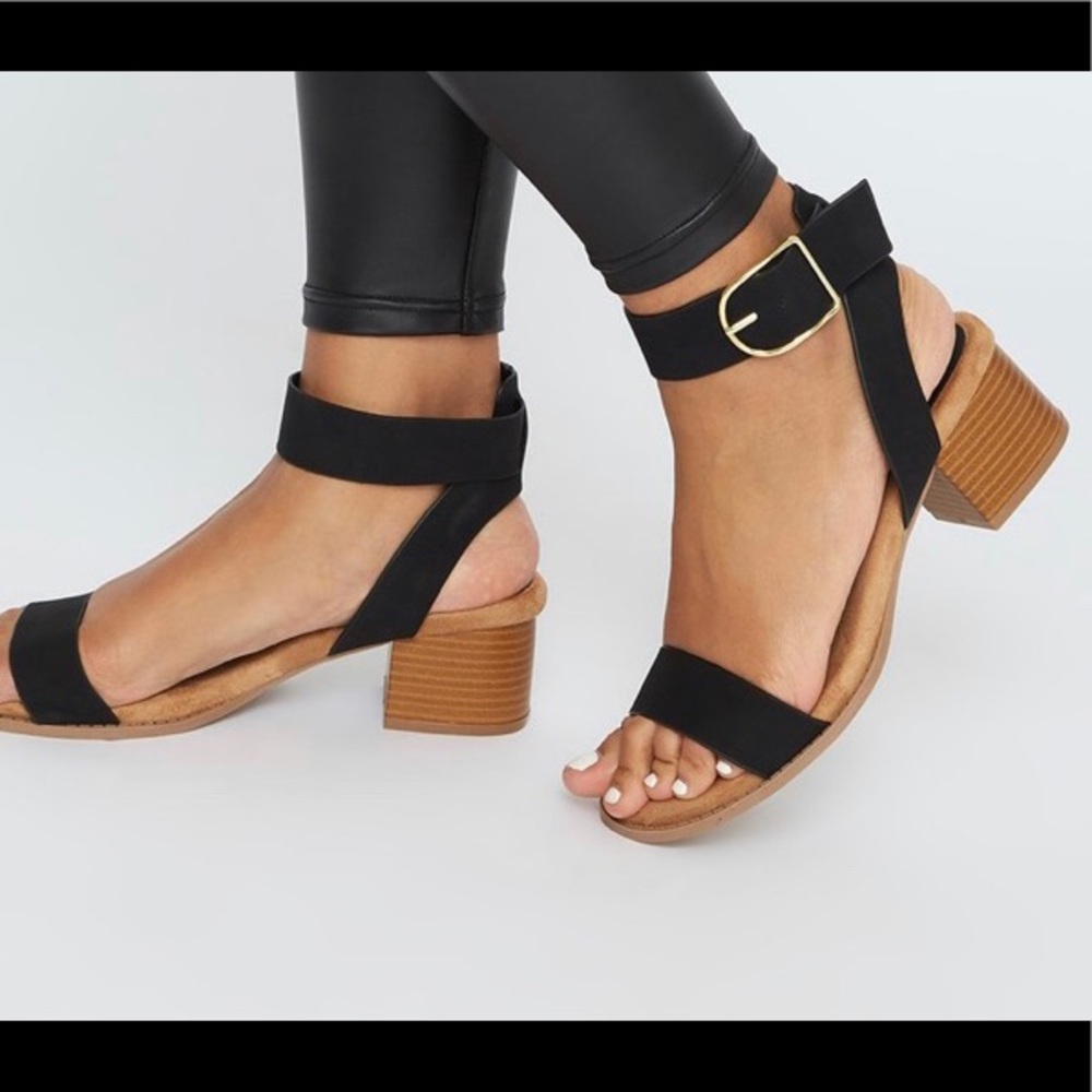 Women’s shoes